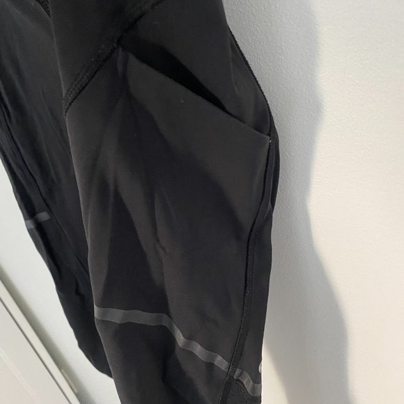 Lulu cropped running legging with pockets - Picture 4 of 7